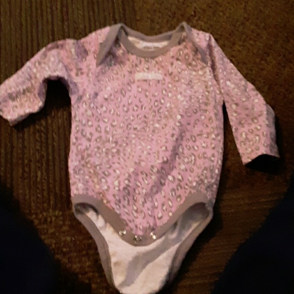 Clothes - Picture 5 of 8